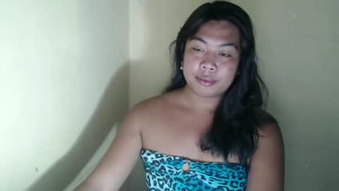 Layla3 online show from March 12, 2026, 9:48 am