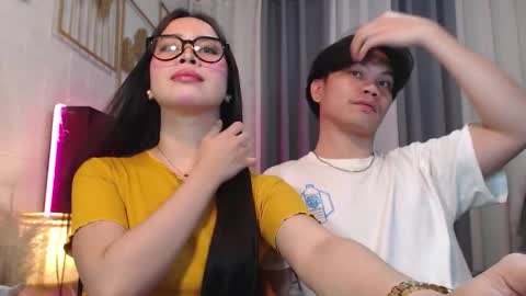 hoelymolly online show from March 18, 2026, 6:00 pm