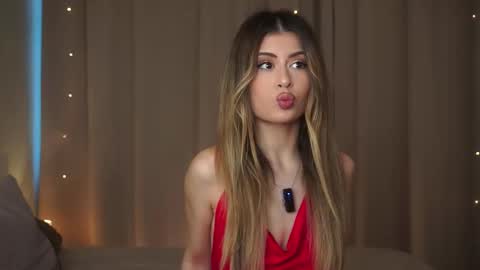 Moni Monica online show from November 14, 2025, 8:13 am