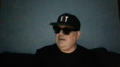 Snapshot of holden_minutz chatting on May 27, 2026, 5:59 am holden_minutz online show from May 27, 2026, 5:59 am