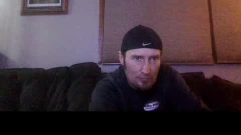 holefilla33 online show from March 19, 2026, 2:04 am