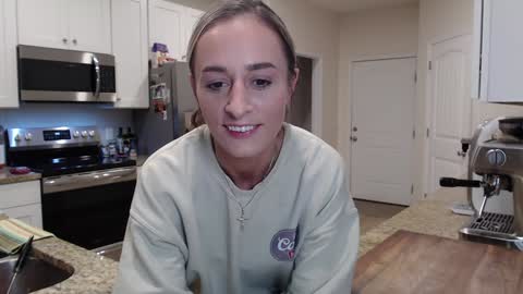 Holi Hurricane online show from September 19, 2025, 12:56 am