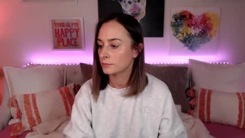 Holi Hurricane online show from February 26, 2026, 4:33 am