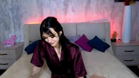 Holly online show from May 20, 2026, 12:39 am