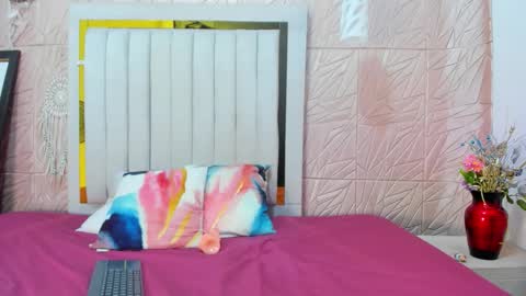 holly online show from November 26, 2025, 7:26 pm