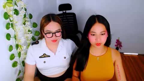 YOUR GODDESS CLARITA online show from November 10, 2025, 3:33 pm