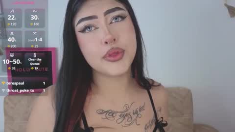 Snapshot of hollycute54 chatting on December 17, 2025, 7:42 pm Holly online show from December 17, 2025, 7:42 pm