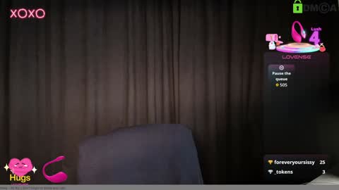 hollyextra online show from November 7, 2025, 11:05 pm