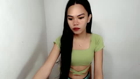 hollyhalo online show from October 23, 2025, 10:30 pm