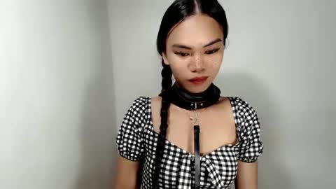 hollyhalo online show from November 12, 2025, 4:07 pm