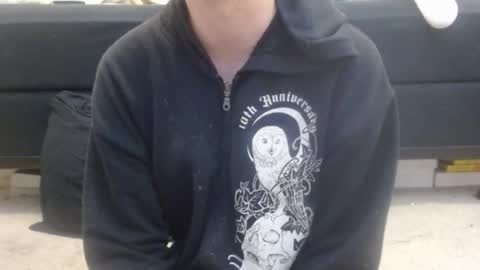 Holly Hawkes online show from March 5, 2025, 2:25 am