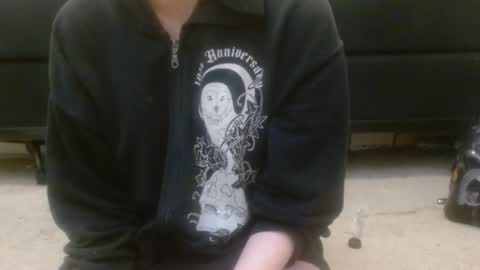 Holly Hawkes online show from September 30, 2025, 1:32 am