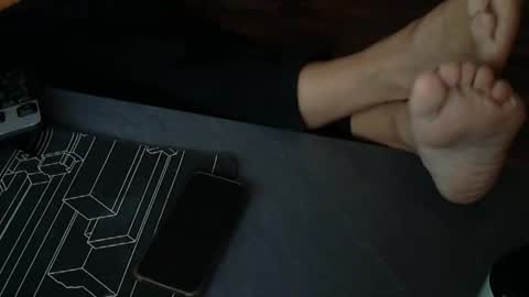 hollymollysucker online show from December 22, 2025, 4:04 pm