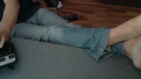 hollymollysucker online show from April 18, 2026, 2:21 pm