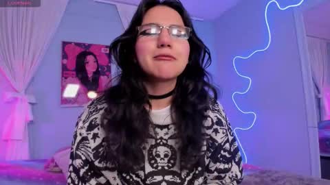 hollypeach_ online show from January 10, 2026, 4:31 pm