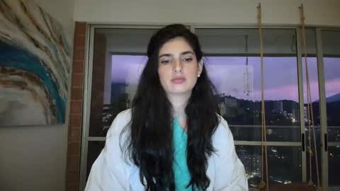 hollyshit_ online show from March 18, 2026, 11:30 pm