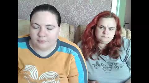 HollyXEva online show from May 7, 2026, 9:03 am
