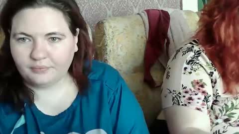 HollyXEva online show from May 12, 2026, 9:17 am