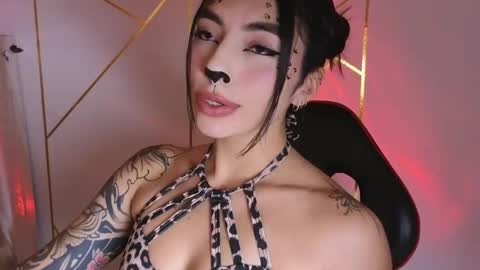 holly online show from October 2, 2025, 1:18 pm