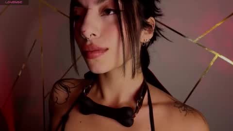 holly online show from January 16, 2026, 9:52 pm