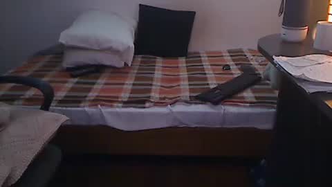 Holofernes45gil online show from October 1, 2025, 5:57 am