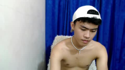 Snapshot of holy_fucker21 chatting on October 31, 2025, 11:44 am Jayjay online show from October 31, 2025, 11:44 am