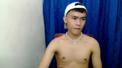 Snapshot of holy_fucker21 chatting on November 4, 2025, 10:36 am Jayjay online show from November 4, 2025, 10:36 am