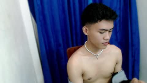 Snapshot of holy_fucker21 chatting on November 23, 2025, 11:32 am Jayjay online show from November 23, 2025, 11:32 am