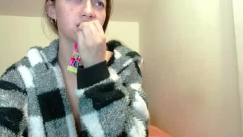 Juli online show from April 2, 2026, 3:59 am