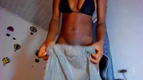 Holly online show from December 17, 2024, 8:21 pm