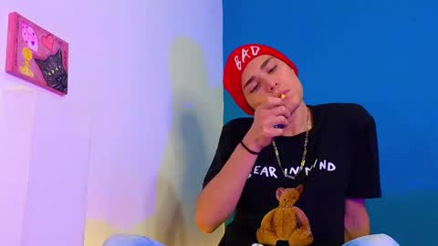      online show from February 26, 2025, 11:09 am