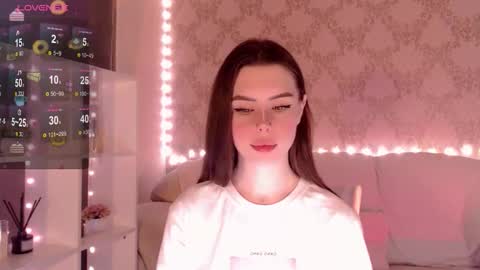 Snapshot of holymiax chatting on October 22, 2025, 3:51 am Mia online show from October 22, 2025, 3:51 am