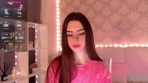 Snapshot of holymiax chatting on November 7, 2025, 3:39 am Mia online show from November 7, 2025, 3:39 am