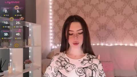 Snapshot of holymiax chatting on November 29, 2025, 3:31 am Mia online show from November 29, 2025, 3:31 am