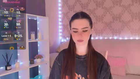 Mia online show from February 24, 2026, 4:21 am