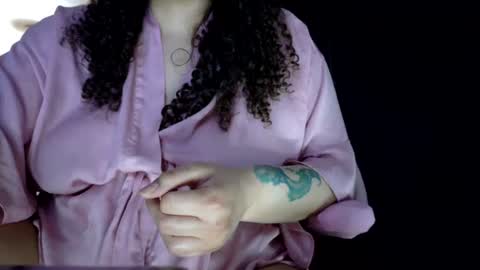 Honey online show from October 12, 2025, 1:59 am