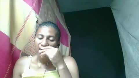 Snapshot of honeria98 chatting on February 5, 2026, 6:23 pm honeria98 online show from February 5, 2026, 6:23 pm