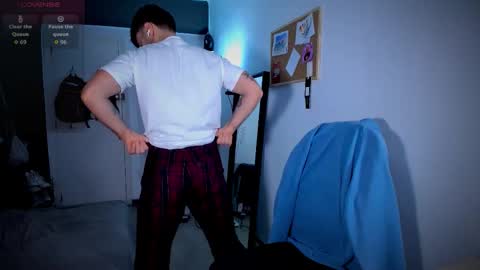 Snapshot of honestandrew chatting on January 11, 2026, 7:35 am Andrew online show from January 11, 2026, 7:35 am