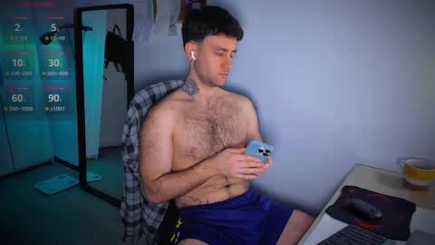 Snapshot of honestandrew chatting on February 6, 2026, 6:51 am Andrew online show from February 6, 2026, 6:51 am