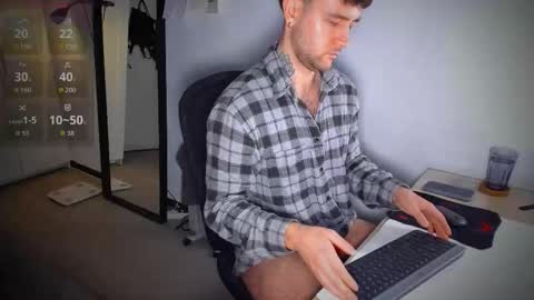 Snapshot of honestandrew chatting on February 8, 2026, 6:50 am Andrew online show from February 8, 2026, 6:50 am