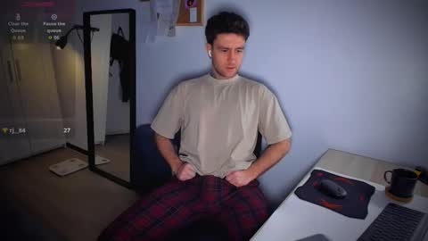 Snapshot of honestandrew chatting on February 13, 2026, 6:53 am Andrew online show from February 13, 2026, 6:53 am