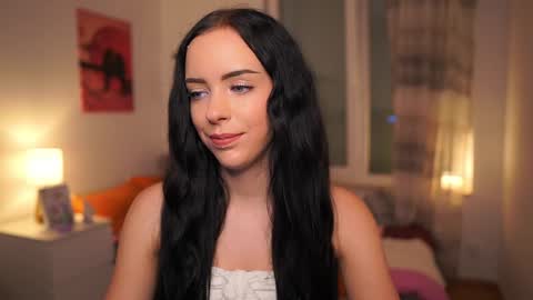 Kate online show from September 30, 2025, 6:24 pm