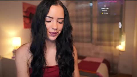 Kate online show from October 8, 2025, 1:31 pm
