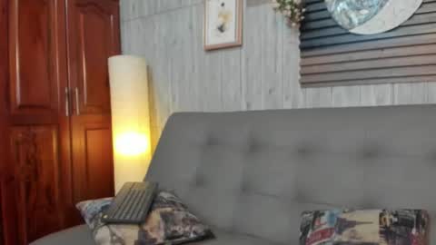 honey  monroe online show from January 9, 2026, 8:43 pm