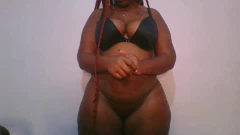 honey_beb online show from October 7, 2025, 4:53 am