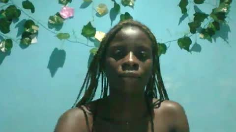 Queen online show from September 24, 2025, 7:28 pm