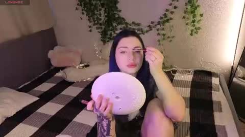 Snapshot of honey_cherrry chatting on June 17, 2026, 1:41 am Honey online show from June 17, 2026, 1:41 am