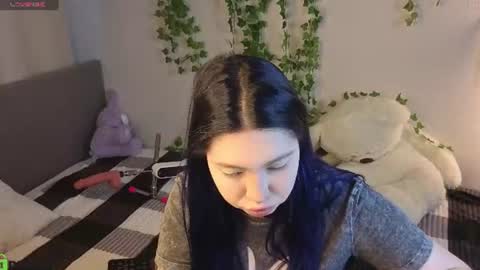 Snapshot of honey_cherrry chatting on June 25, 2026, 1:38 am Honey online show from June 25, 2026, 1:38 am