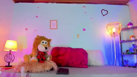 Snapshot of honey_fox01 chatting on December 29, 2024, 3:13 pm HONEY online show from December 29, 2024, 3:13 pm