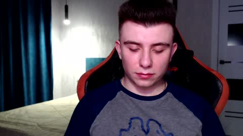 Wolfy online show from December 13, 2024, 10:23 pm